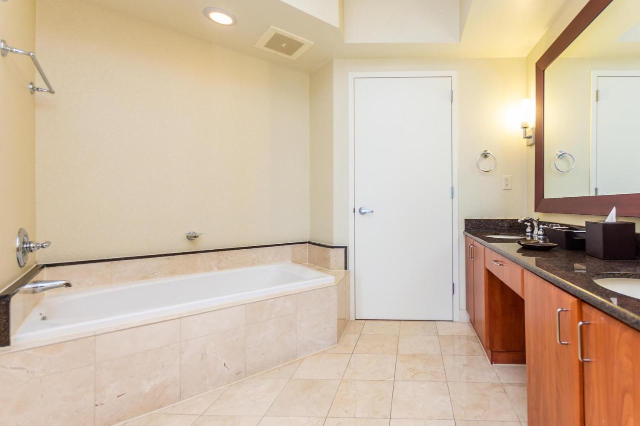Hotel International Beach Tump Resort Ocean View 1100 Sf 1 Bed 1Bth Privately Owned Sunny Isles Miami Beach Buitenkant foto